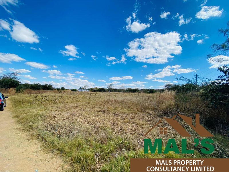 FOR SALE | New Kasama 16 Acres Road Frontage Land