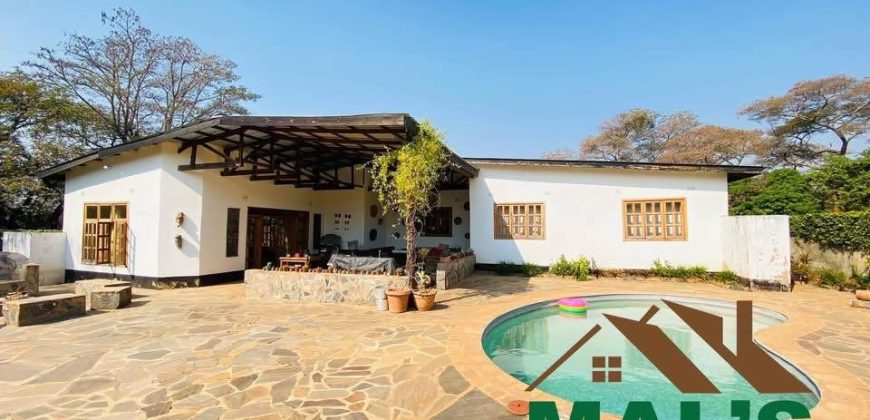 FOR SALE | State Lodge Three Bedroomed House On 1.4 Acres