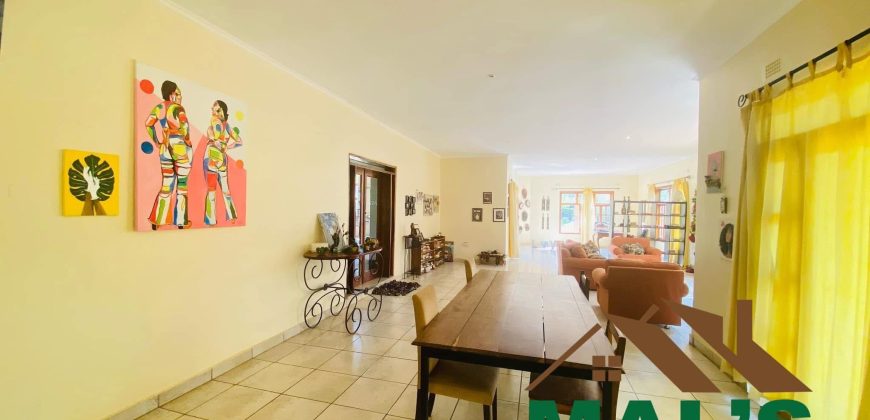 FOR SALE | State Lodge Three Bedroomed House On 1.4 Acres