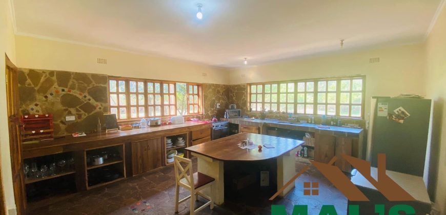 FOR SALE | State Lodge Three Bedroomed House On 1.4 Acres