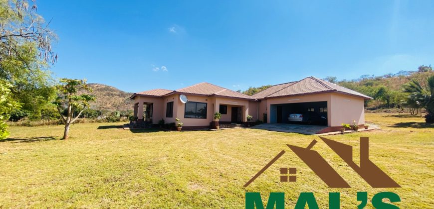 FOR SALE | Shimabala Three Bedroomed House On 7 Acres