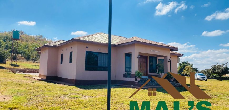 FOR SALE | Shimabala Three Bedroomed House On 7 Acres