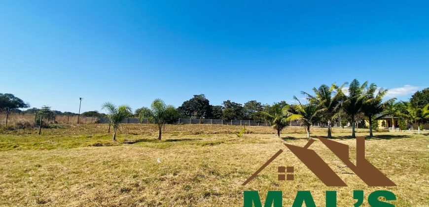 FOR SALE | Chamba Valley Farm House Sitting On 4.9 Acres Land