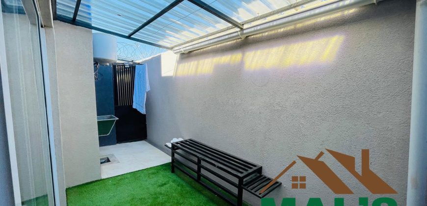 FOR SALE | Silverest 8 Flats Near UNILAS