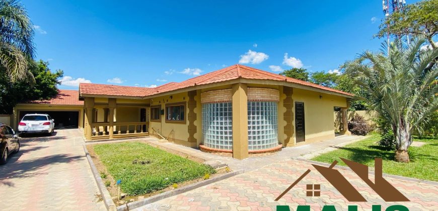 FOR SALE | Ibex Meanwood Four Bedroomed House