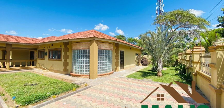 FOR SALE | Ibex Meanwood Four Bedroomed House