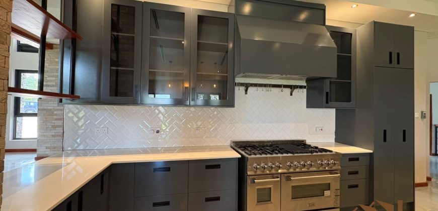 FOR SALE | State Lodge Five Bedroomed Mansion