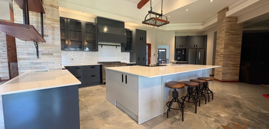 FOR SALE | State Lodge Five Bedroomed Mansion